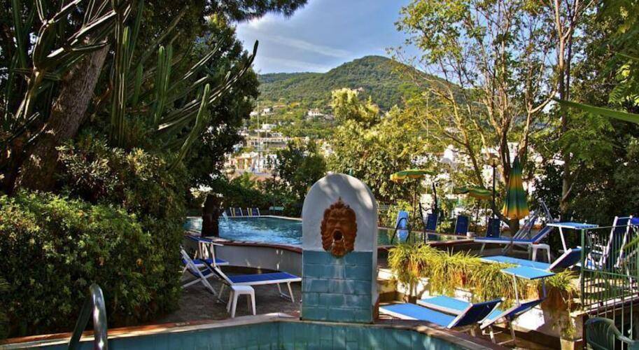 Vittoria Hotel 3★, Искья-Порто