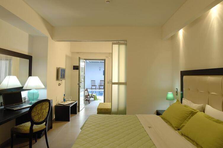 Angela Suites Boutique Hotel