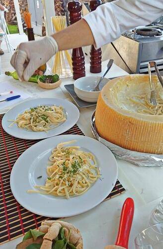 Angela Suites Boutique Hotel