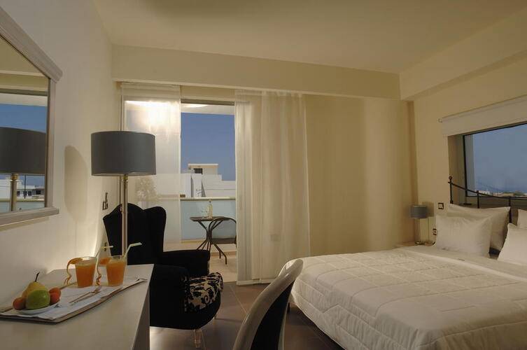 Angela Suites Boutique Hotel