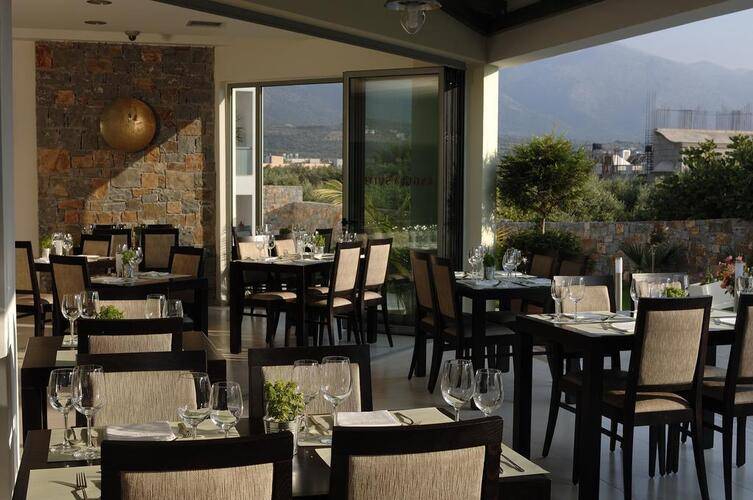 Angela Suites Boutique Hotel