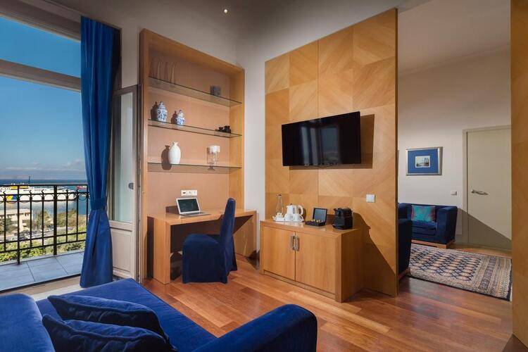Gdm Megaron Hotel