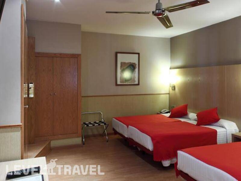 Фотография Bcn Port Hostal
