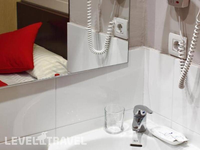 Фотография Bcn Port Hostal