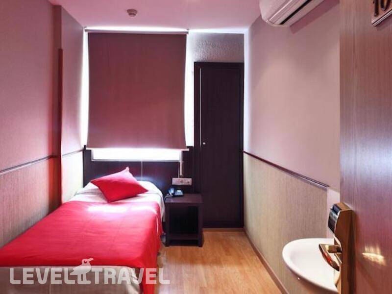 Фотография Bcn Port Hostal