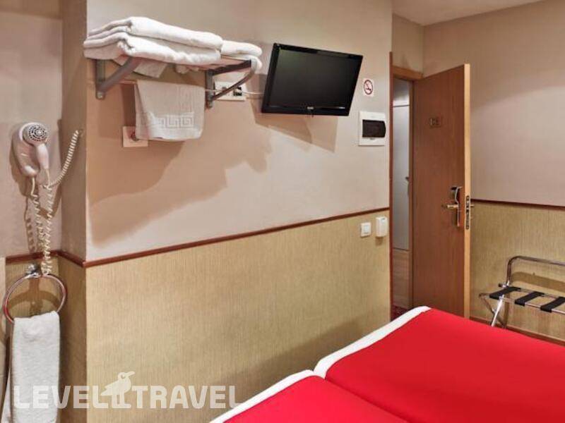 Фотография Bcn Port Hostal