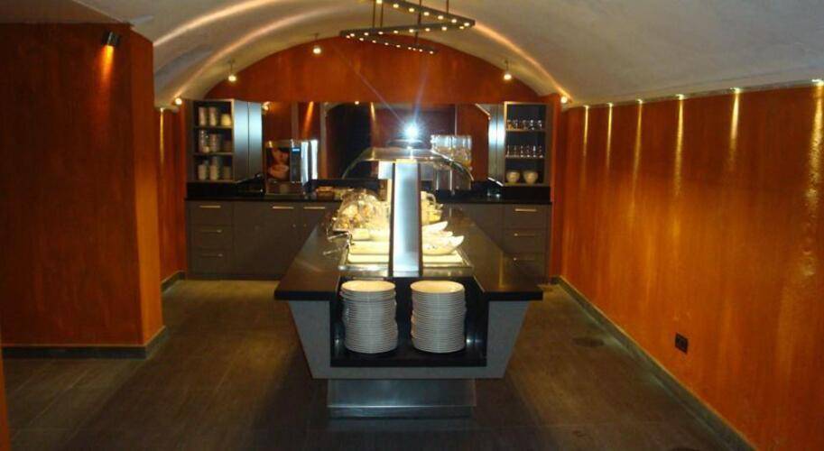 California Hotel — фото 26