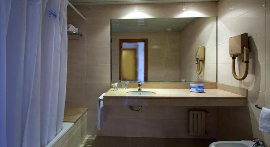 Vincci Mae (Ex. Hcc Covadonga Hotel) — фото 21