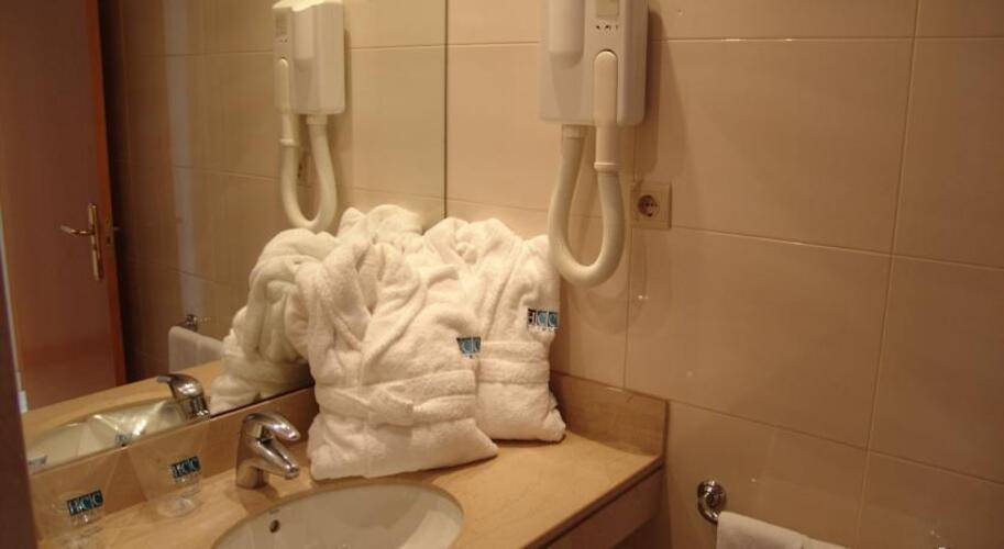 Vincci Mae (Ex. Hcc Covadonga Hotel) — фото 18