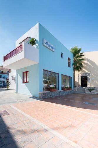 Thalassi Hotel