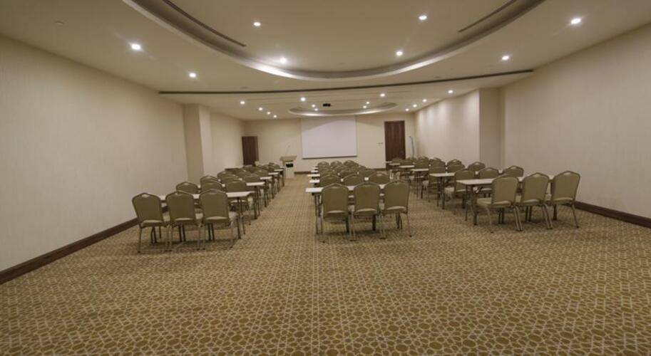 Silence Istanbul Hotel & Convention Center