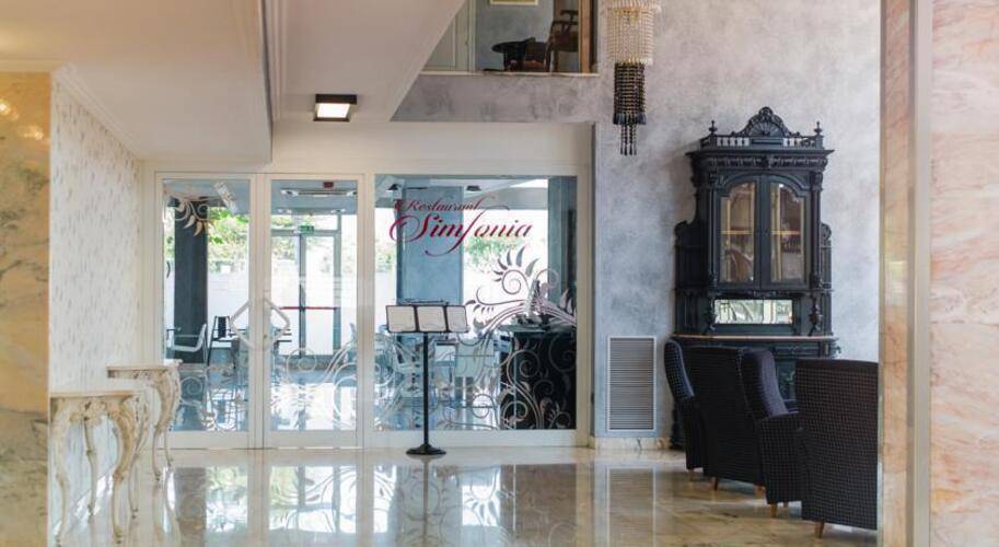 Salles Hotel Ciutat Del Prat — фото 18