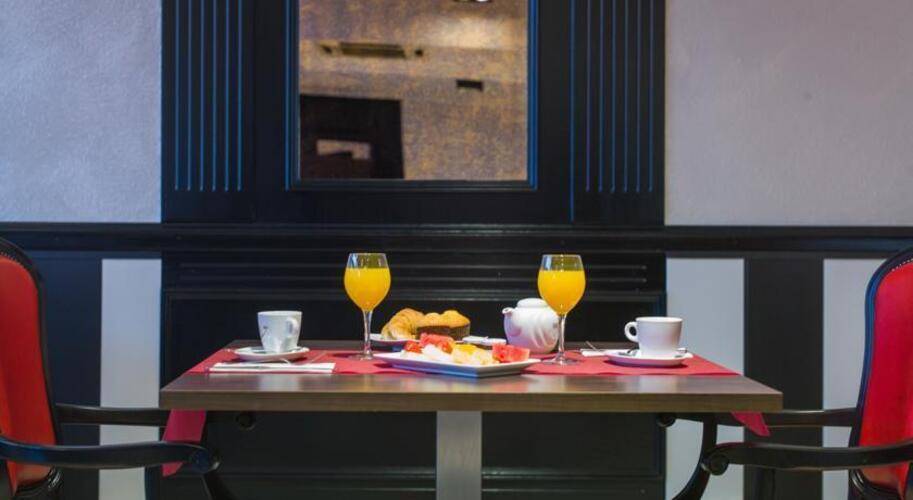 Salles Hotel Ciutat Del Prat — фото 20