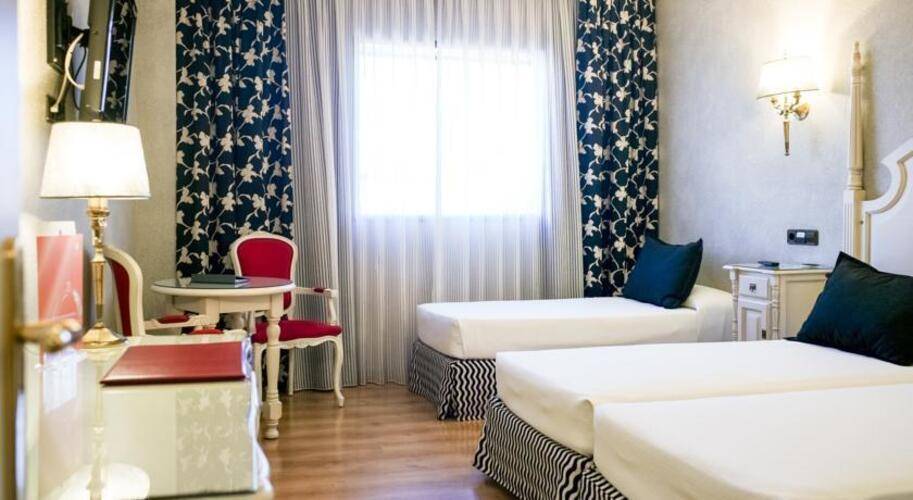 Salles Hotel Ciutat Del Prat — фото 25