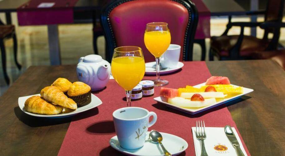 Salles Hotel Ciutat Del Prat — фото 21