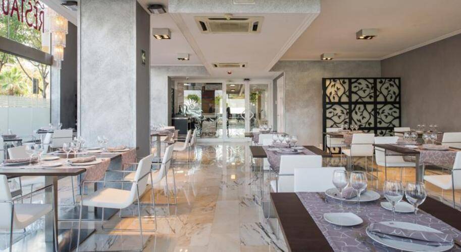 Salles Hotel Ciutat Del Prat — фото 16