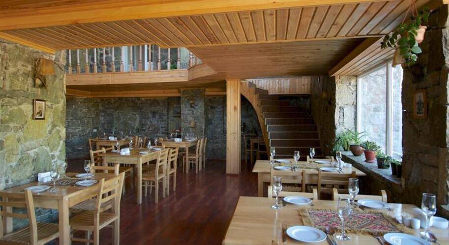 Gudauri Hut Hotel