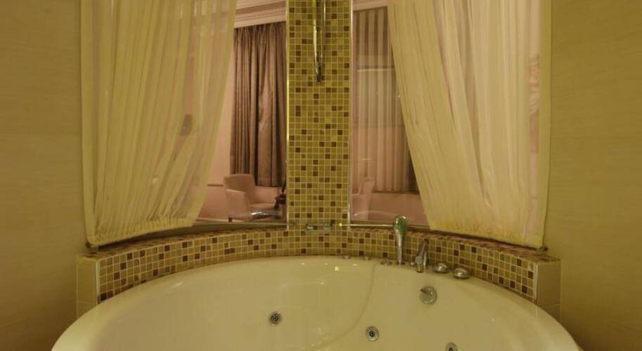 World Palace Hotel