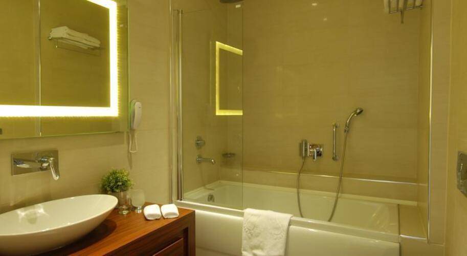 World Palace Hotel
