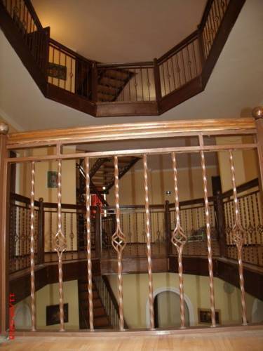 Seven Hotel