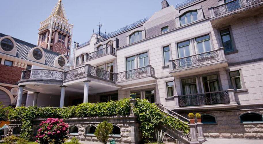 O. Galogre Hotel