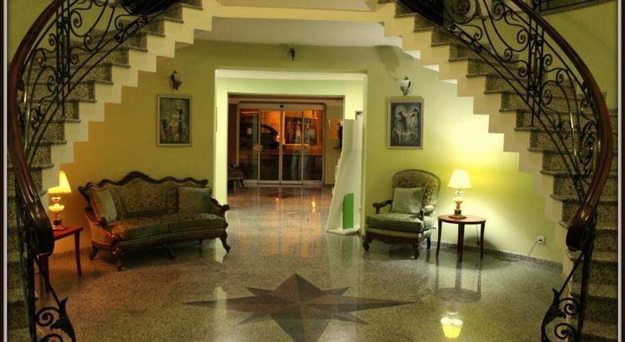 O. Galogre Hotel