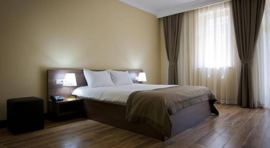 O. Galogre Hotel