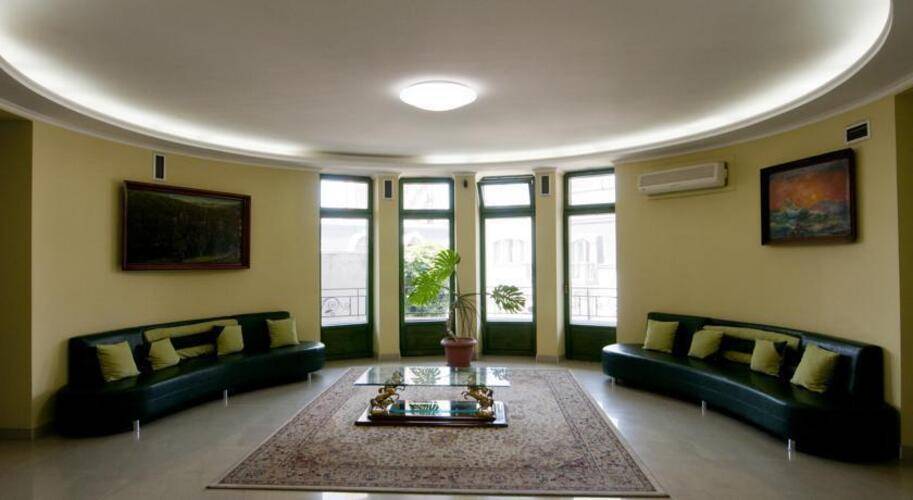 O. Galogre Hotel