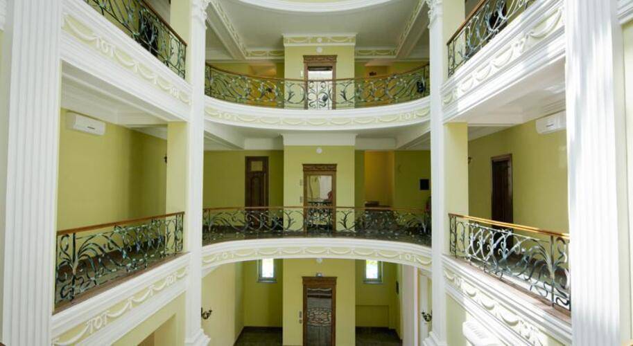 O. Galogre Hotel