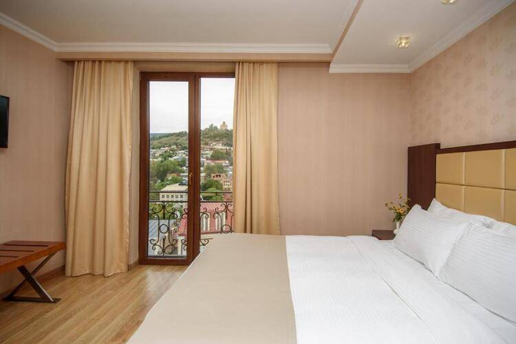 Kmm Hotel