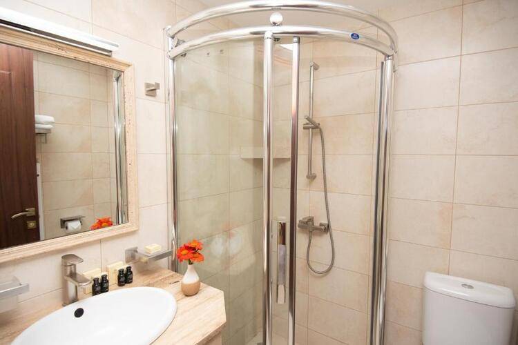 Kmm Hotel