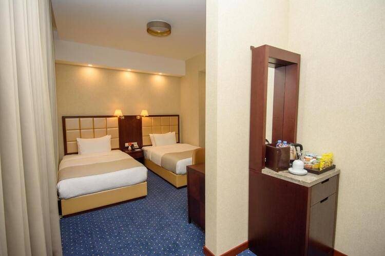 Kmm Hotel