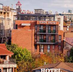 $item['hotel']['name']
