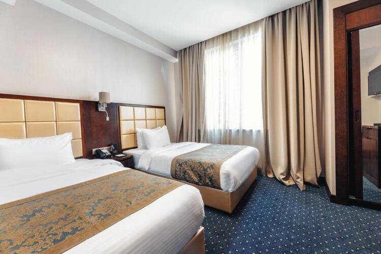 Kmm Hotel