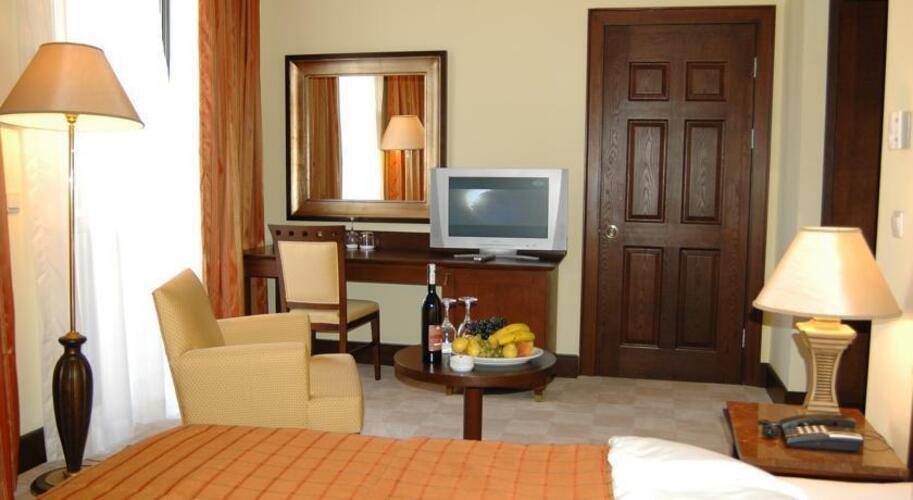 Intourist Palace Hotel