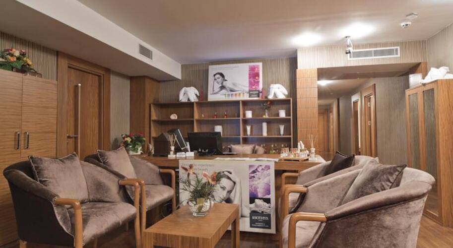 Intourist Palace Hotel