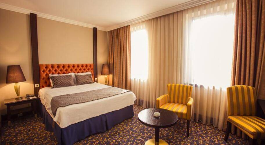 Intourist Palace Hotel