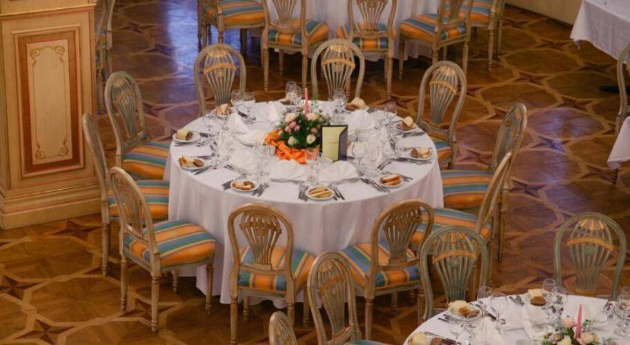 Intourist Palace Hotel