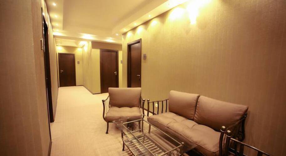 Good Aura Hotel
