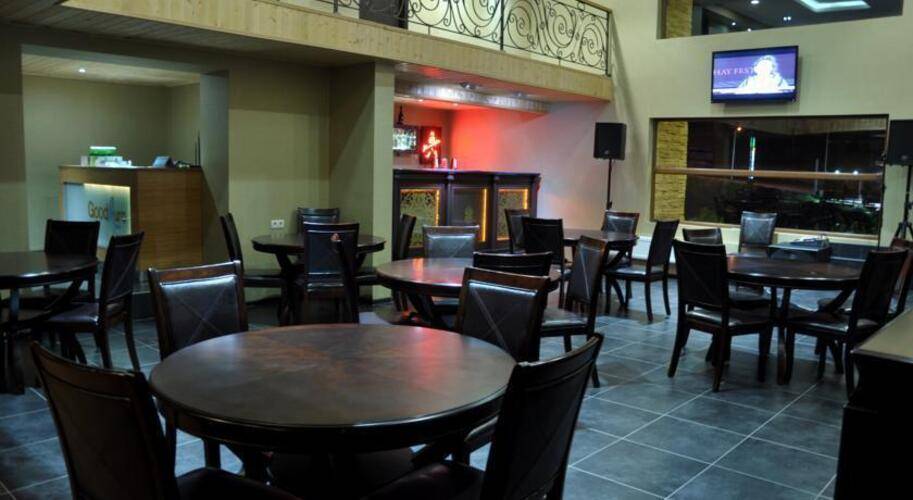 Good Aura Hotel