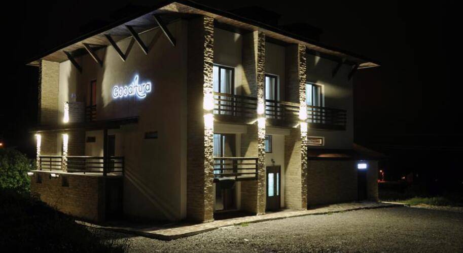 Good Aura Hotel