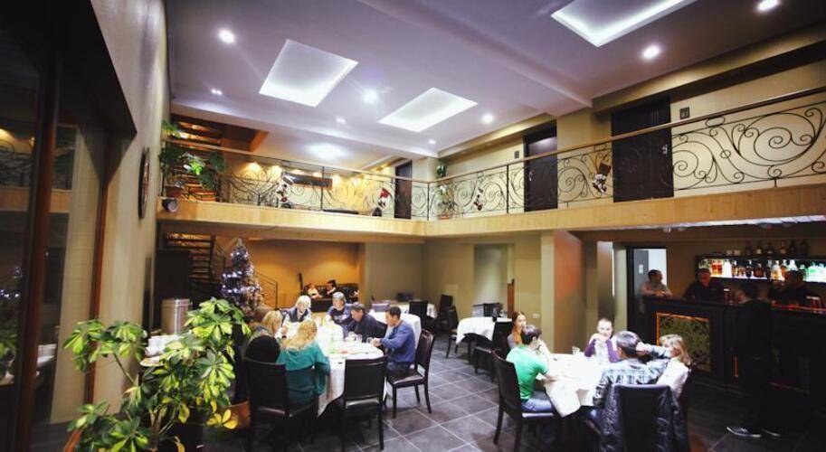 Good Aura Hotel