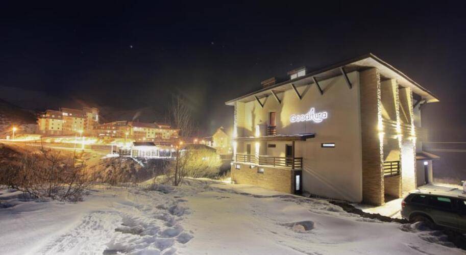 Good Aura Hotel