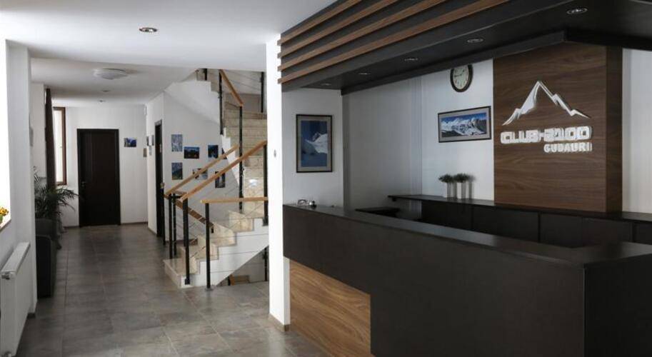 Club 2100 Hotel