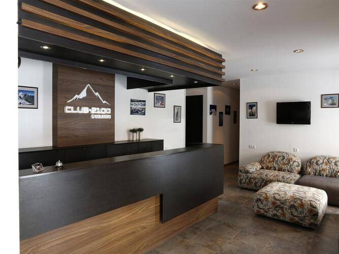 Club 2100 Hotel