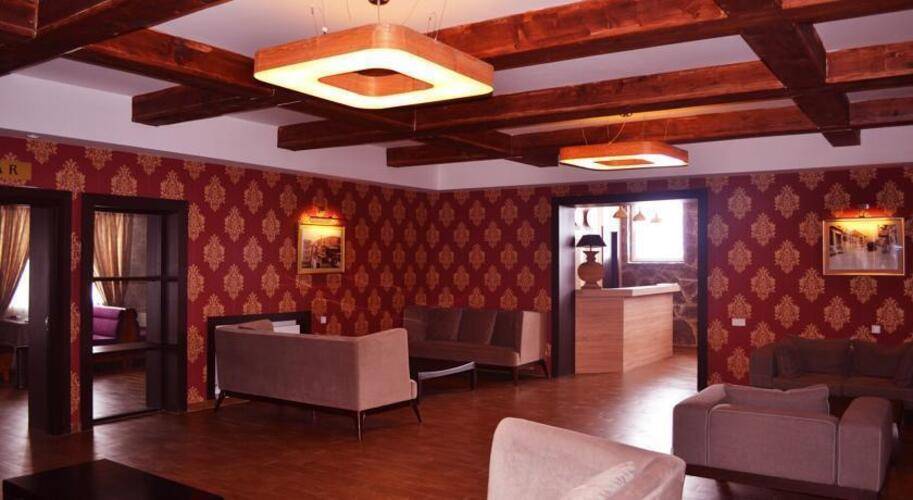 Edelweiss Hotel