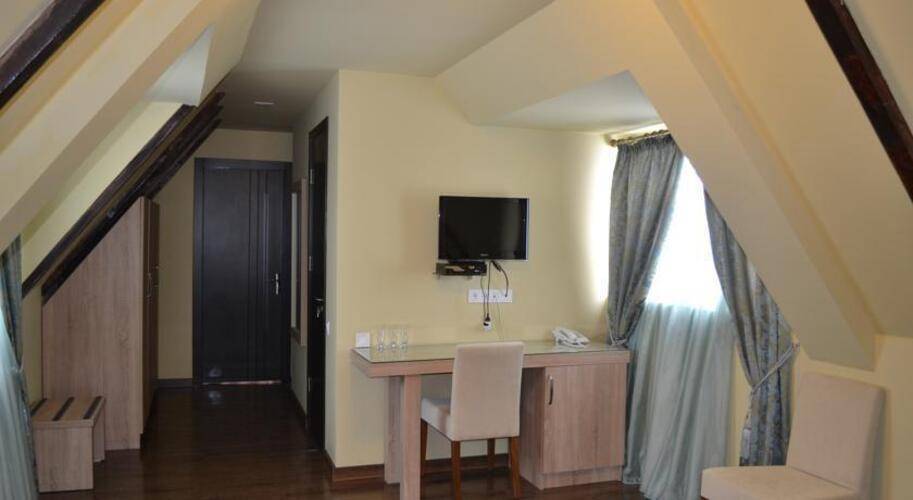 Edelweiss Hotel