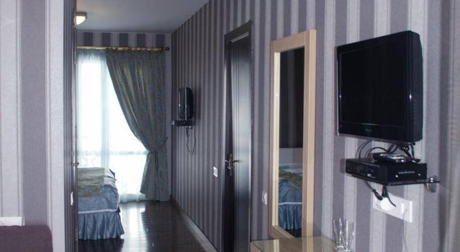 Edelweiss Hotel