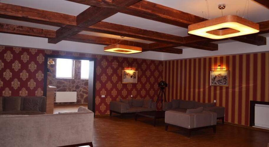 Edelweiss Hotel