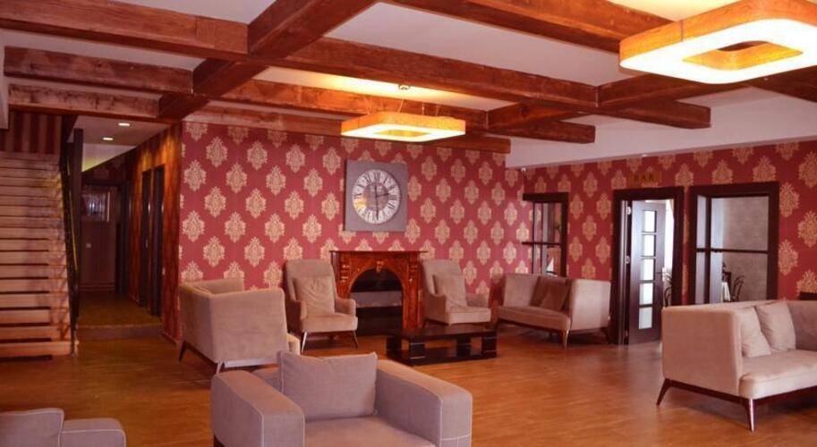 Edelweiss Hotel